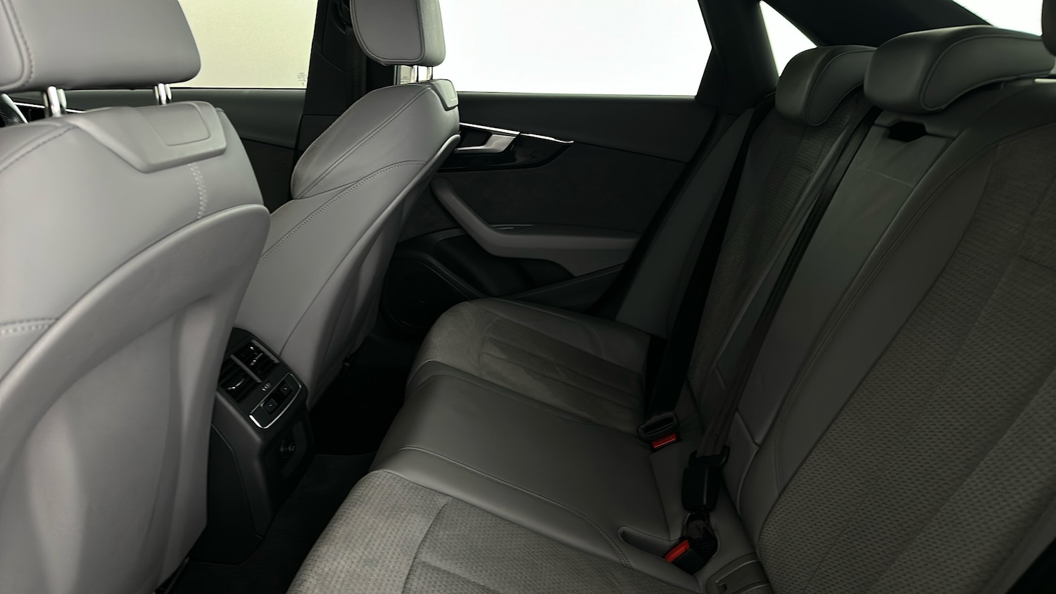 Used Audi A4 2023 for sale - 77006623: Photo 18