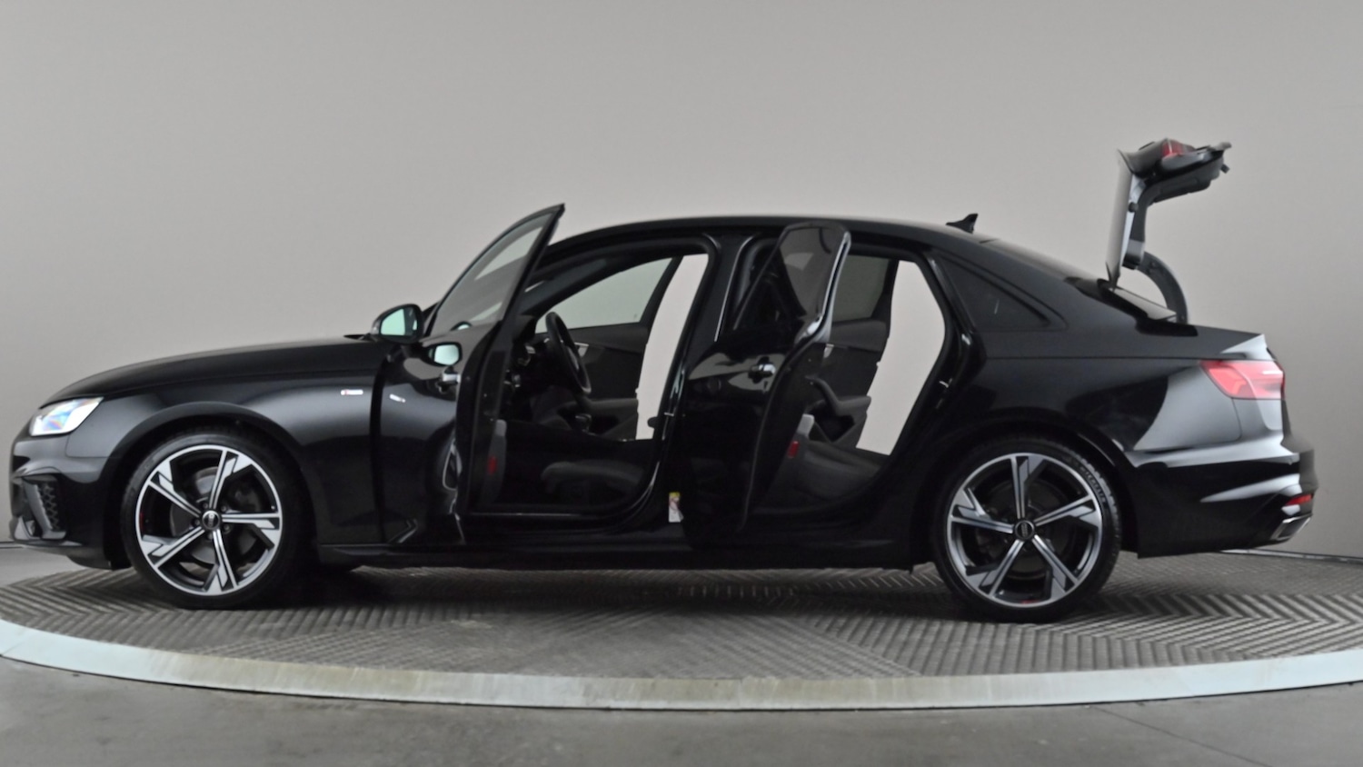 Used Audi A4 2023 for sale - 77006623: Photo 9