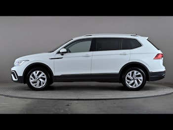 Used Volkswagen Tiguan Allspace 2023 for sale - 79606190: Photo