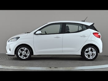 Used Hyundai i10 2023 for sale - 78852312: Photo