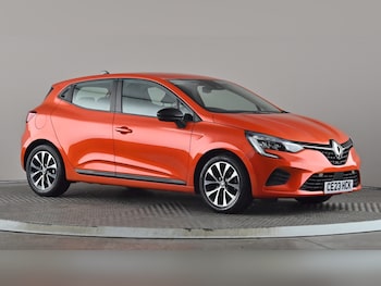 Used Renault Clio 2023 for sale - 78605652: Photo