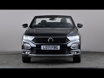 Used Volkswagen T-Roc 2021 for sale - 78840589: Photo