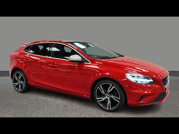 Used Volvo V40 2017 for sale - 78673701: Photo
