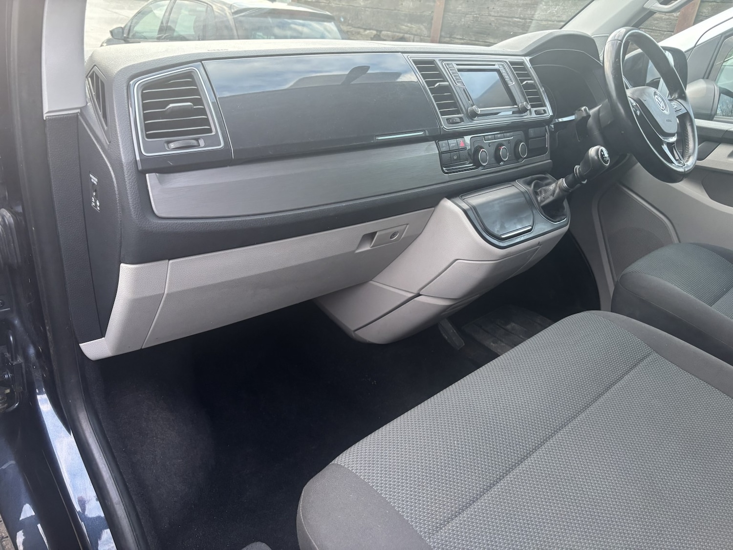 Used Volkswagen Transporter 2020 for sale - 77742921: Photo 5