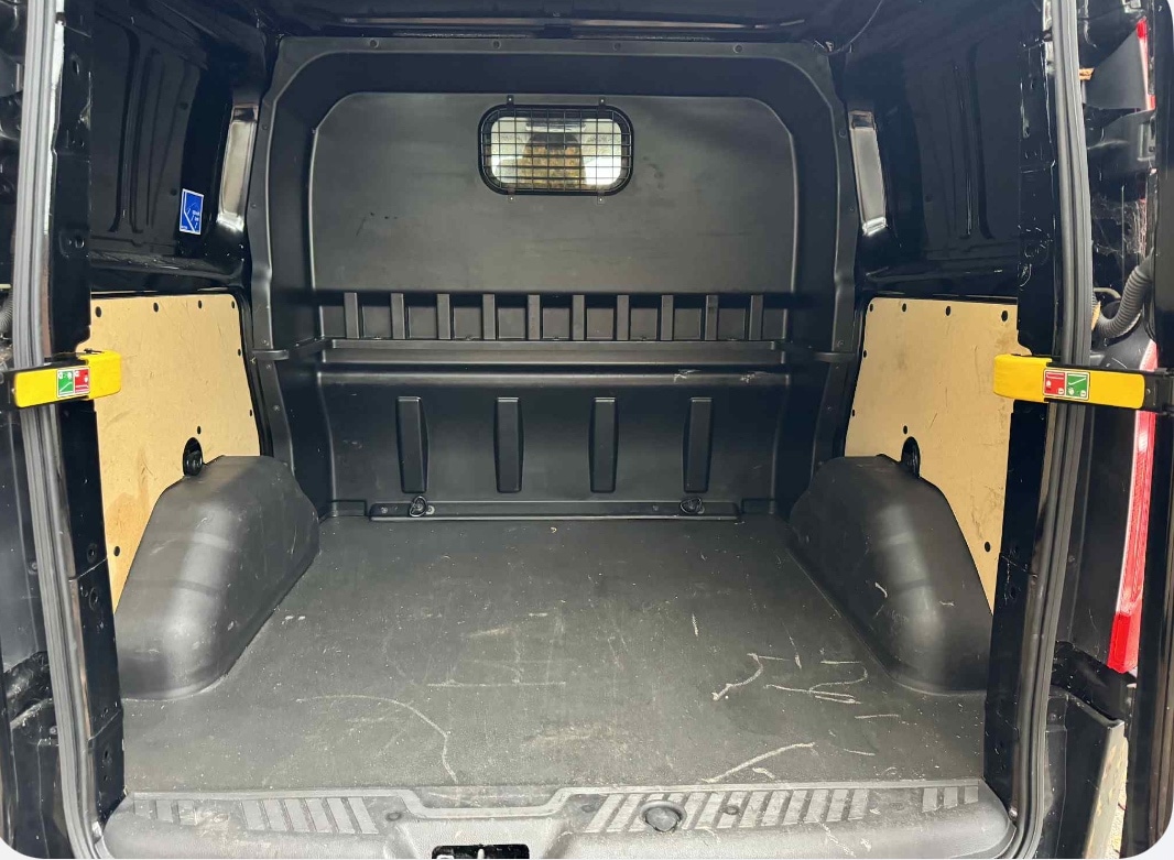 Used Ford Transit Custom 2018 for sale - 76557149: Photo 4