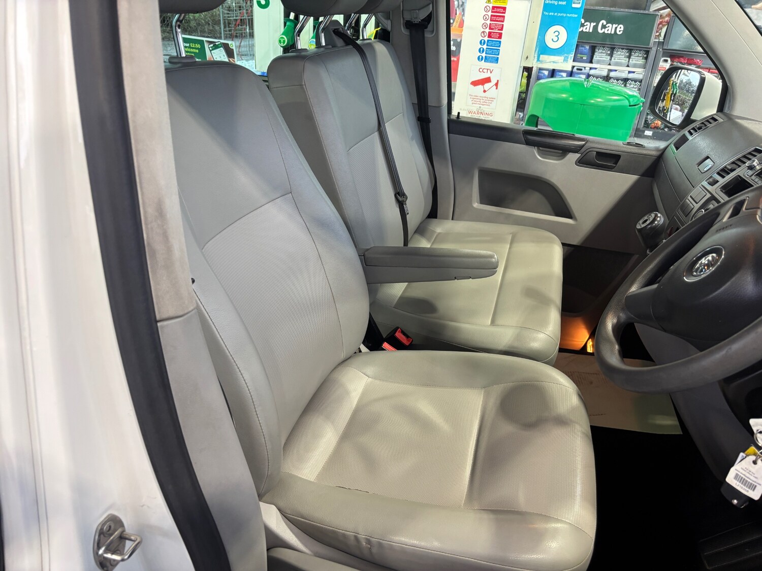 Used Volkswagen Transporter Shuttle 2014 for sale - 77506569: Photo 15