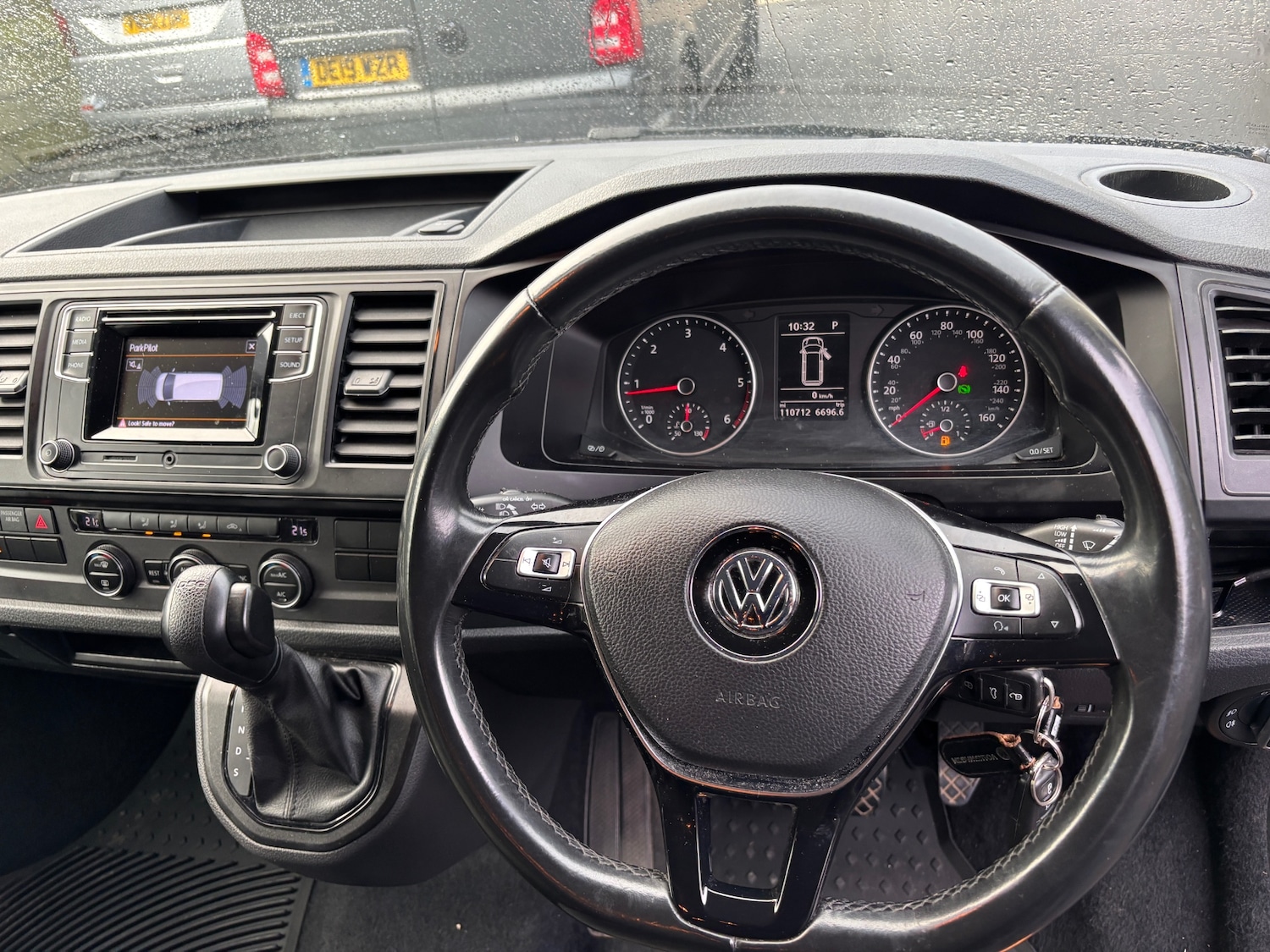 Used Volkswagen Transporter Shuttle 2017 for sale - 77272416: Photo 9