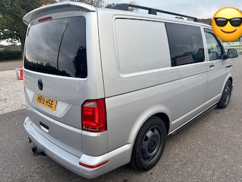 Used Volkswagen Transporter 2019 for sale - 76544388: Photo