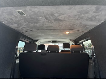 Used Volkswagen Transporter 2019 for sale - 76544388: Photo