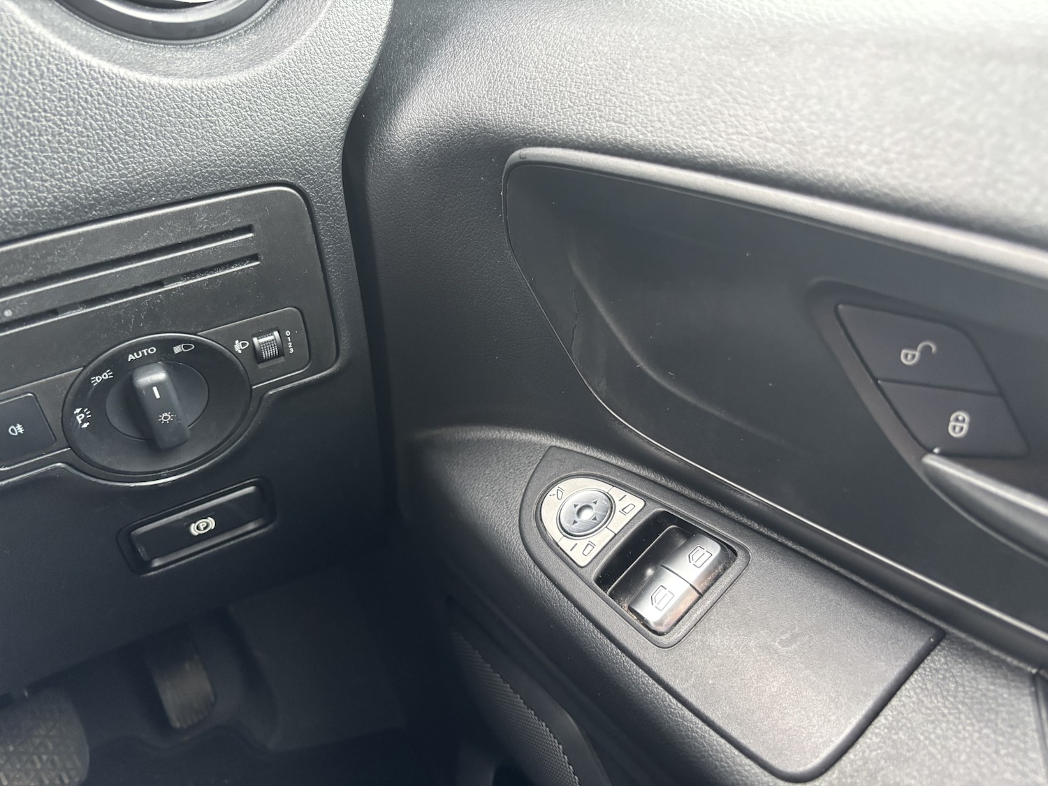 Used Mercedes-Benz Vito 2016 for sale - 77707318: Photo 17