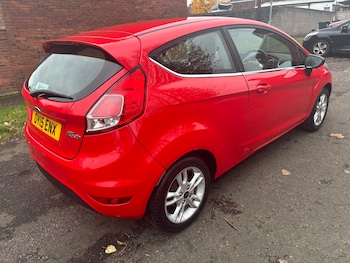 Used Ford Fiesta 2015 for sale - 76546346: Photo