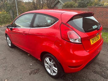 Used Ford Fiesta 2015 for sale - 76546346: Photo
