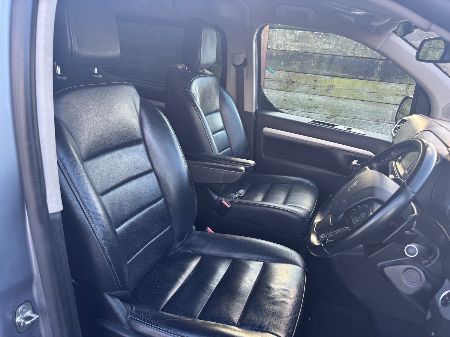 Used Peugeot Traveller 2021 for sale - 76557034: Photo 8