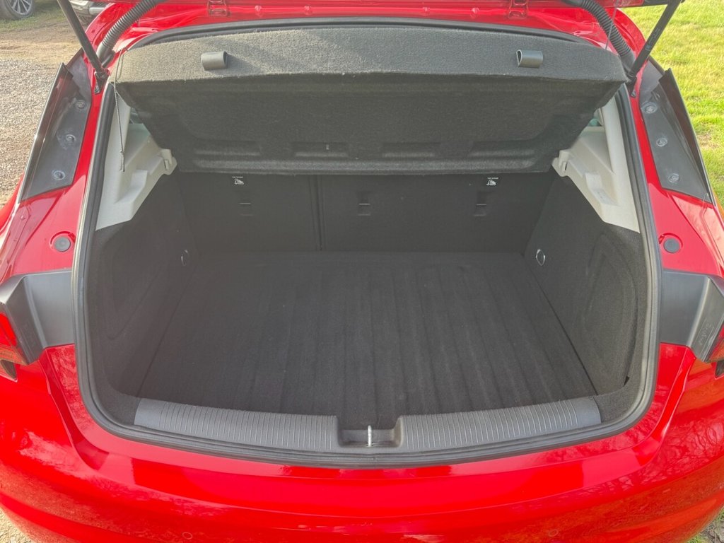 Used Vauxhall Astra 2017 for sale - 77765212: Photo 41