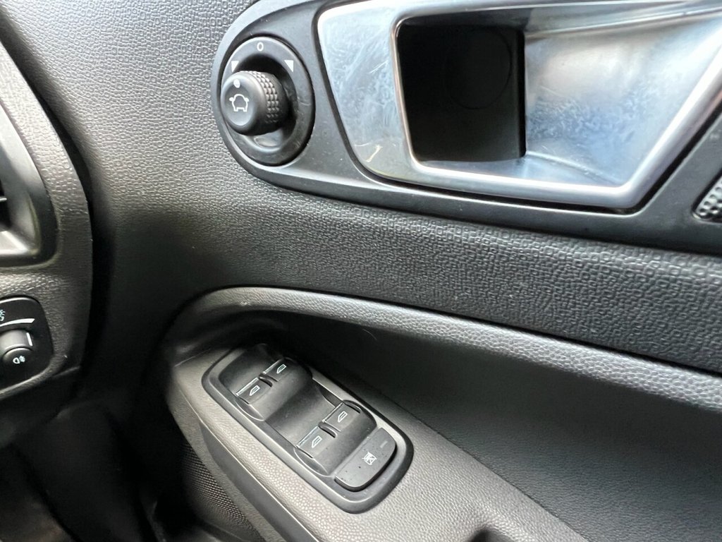 Used Ford Ecosport 2017 for sale - 76962298: Photo 48
