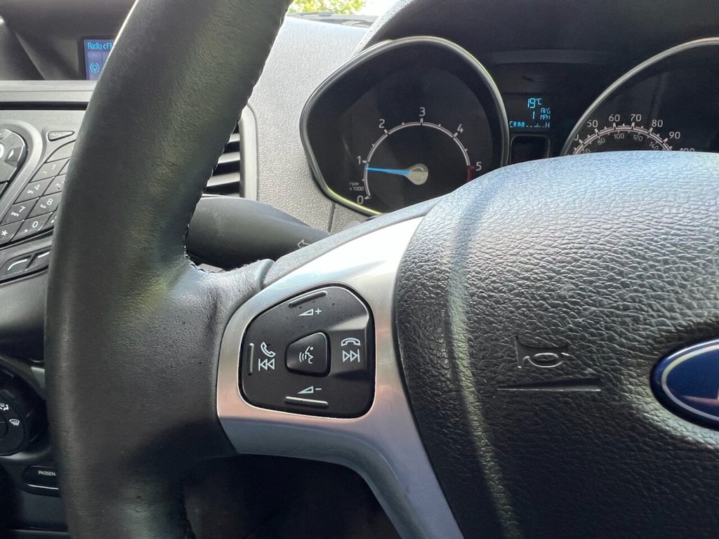 Used Ford Ecosport 2017 for sale - 76962298: Photo 50