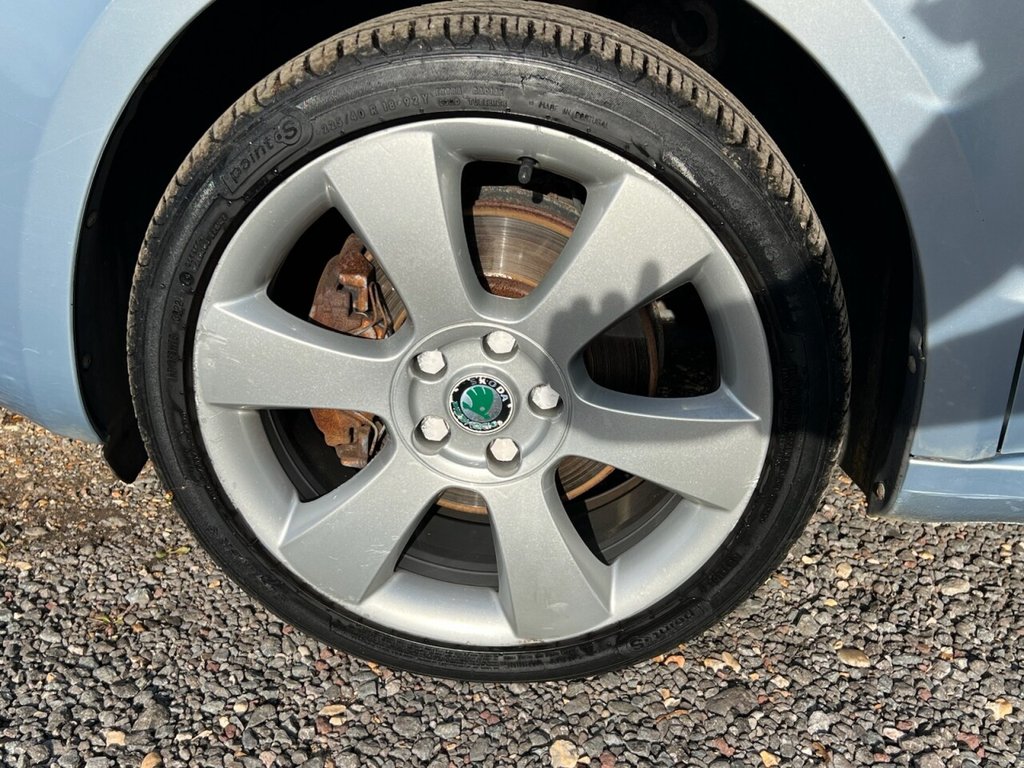 Used Skoda Superb 2010 for sale - 76791618: Photo 24