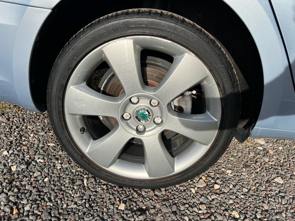 Used Skoda Superb 2010 for sale - 76791618: Photo 27