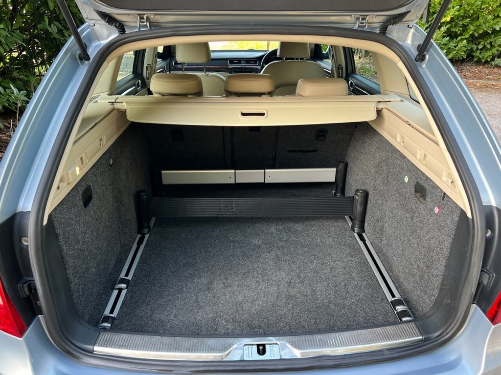 Used Skoda Superb 2010 for sale - 76791618: Photo 37