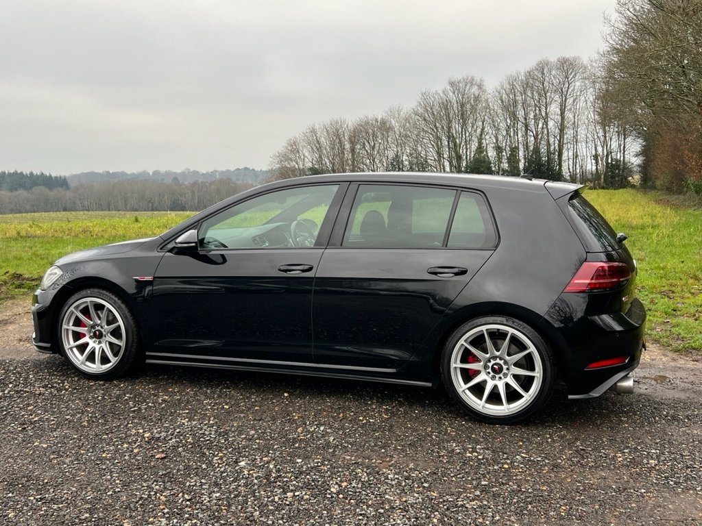Used Volkswagen Golf 2017 for sale - 77037944: Photo 19