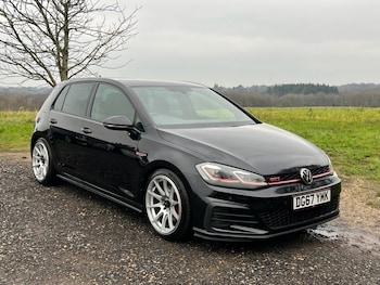 Used Volkswagen Golf 2017 for sale - 77037944: Photo