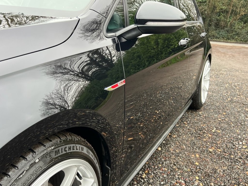 Used Volkswagen Golf 2017 for sale - 77037944: Photo 36