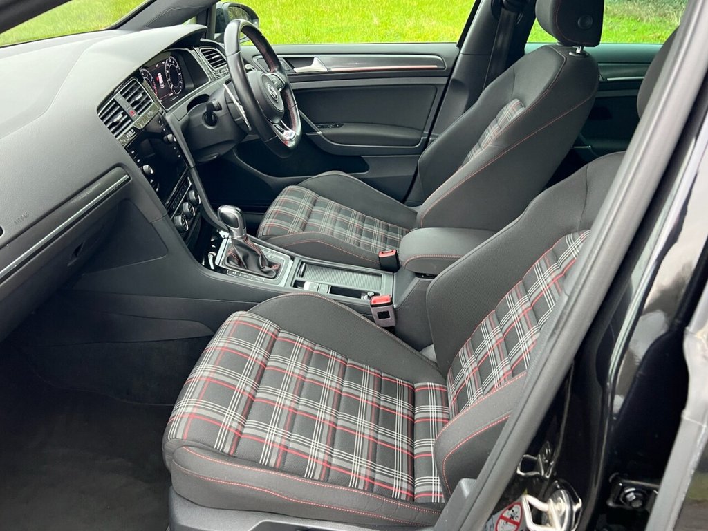 Used Volkswagen Golf 2017 for sale - 77037944: Photo 47