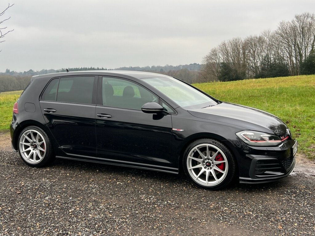 Used Volkswagen Golf 2017 for sale - 77037944: Photo 5