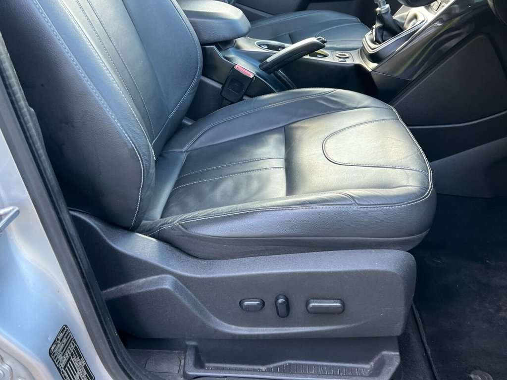 Used Ford Kuga 2013 for sale - 77110400: Photo 33