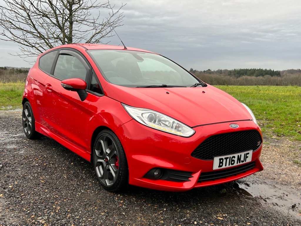 Used Ford Fiesta 2016 for sale - 76883794: Photo 1