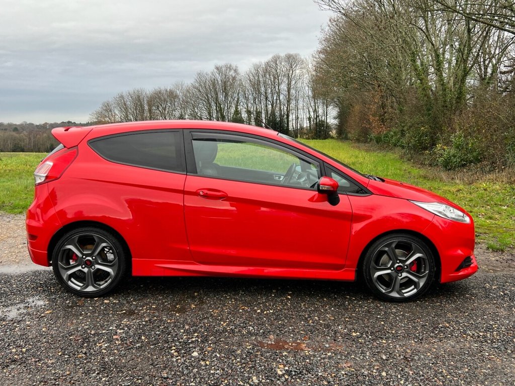 Used Ford Fiesta 2016 for sale - 76883794: Photo 6