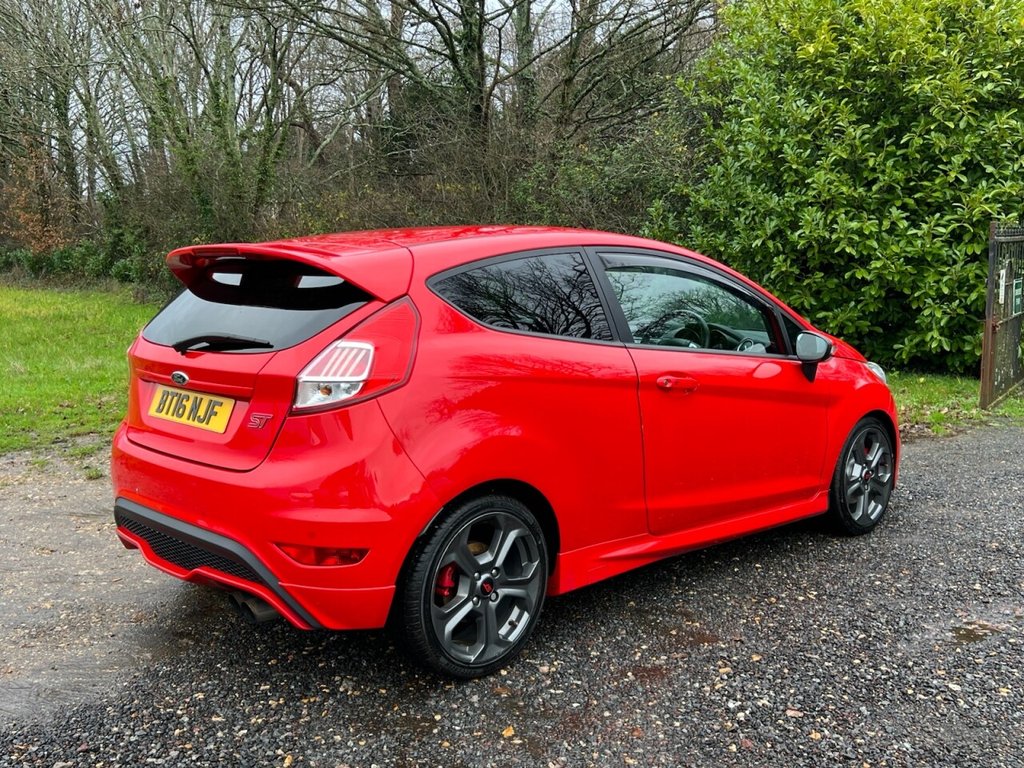 Used Ford Fiesta 2016 for sale - 76883794: Photo 9