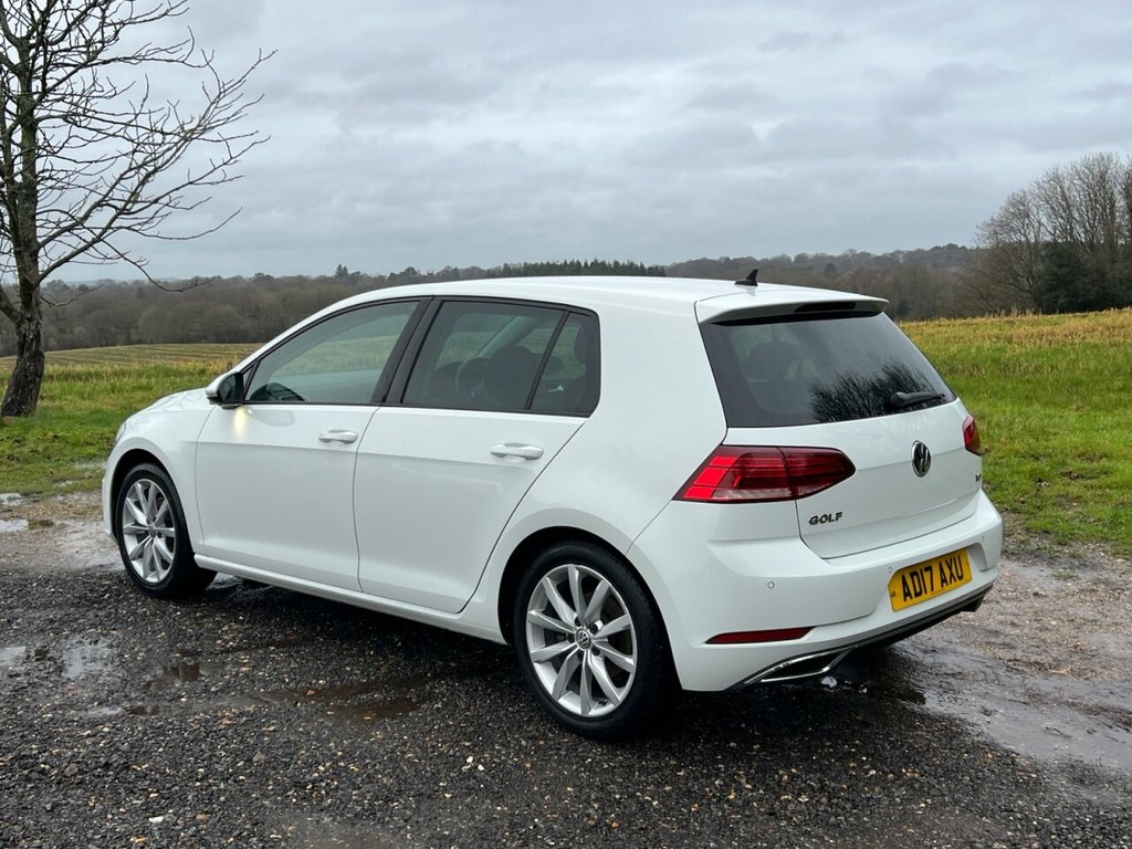 Used Volkswagen Golf 2017 for sale - 77276480: Photo 14
