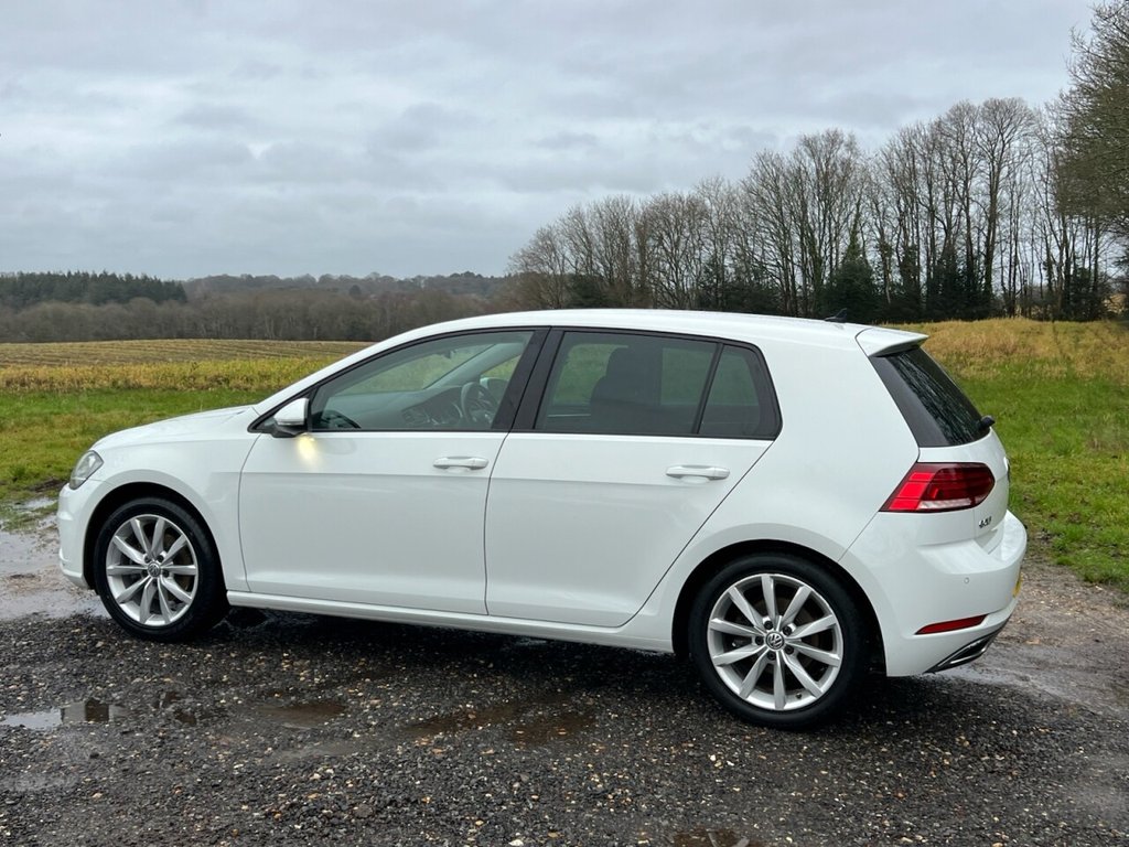 Used Volkswagen Golf 2017 for sale - 77276480: Photo 16