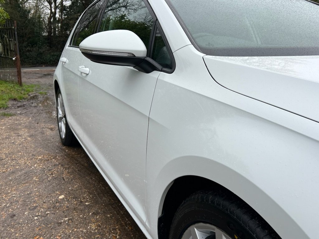 Used Volkswagen Golf 2017 for sale - 77276480: Photo 29