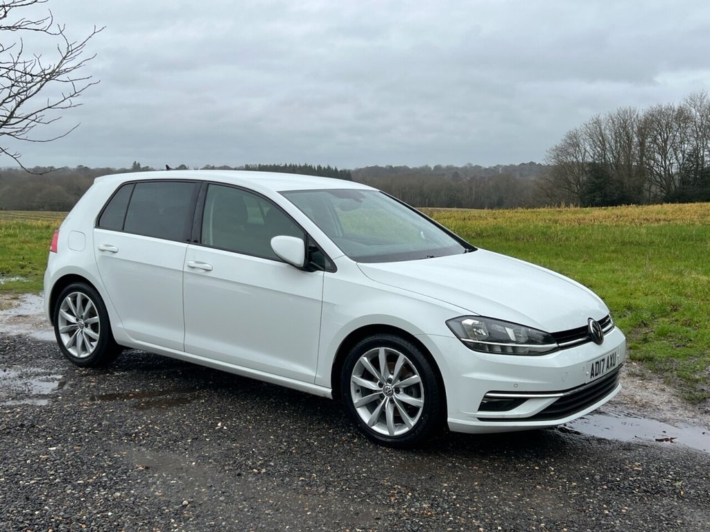 Used Volkswagen Golf 2017 for sale - 77276480: Photo 3
