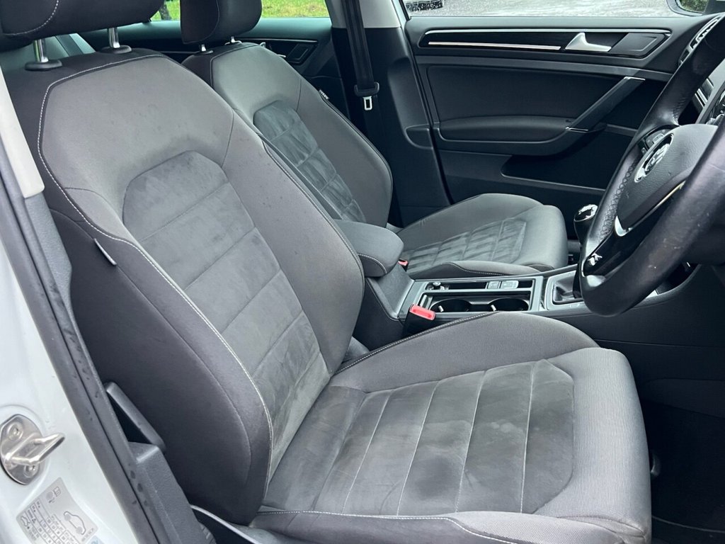 Used Volkswagen Golf 2017 for sale - 77276480: Photo 34