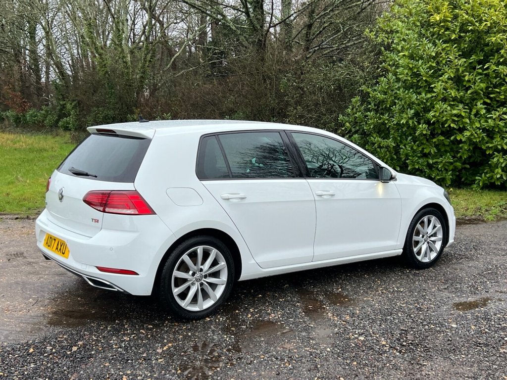 Used Volkswagen Golf 2017 for sale - 77276480: Photo 8
