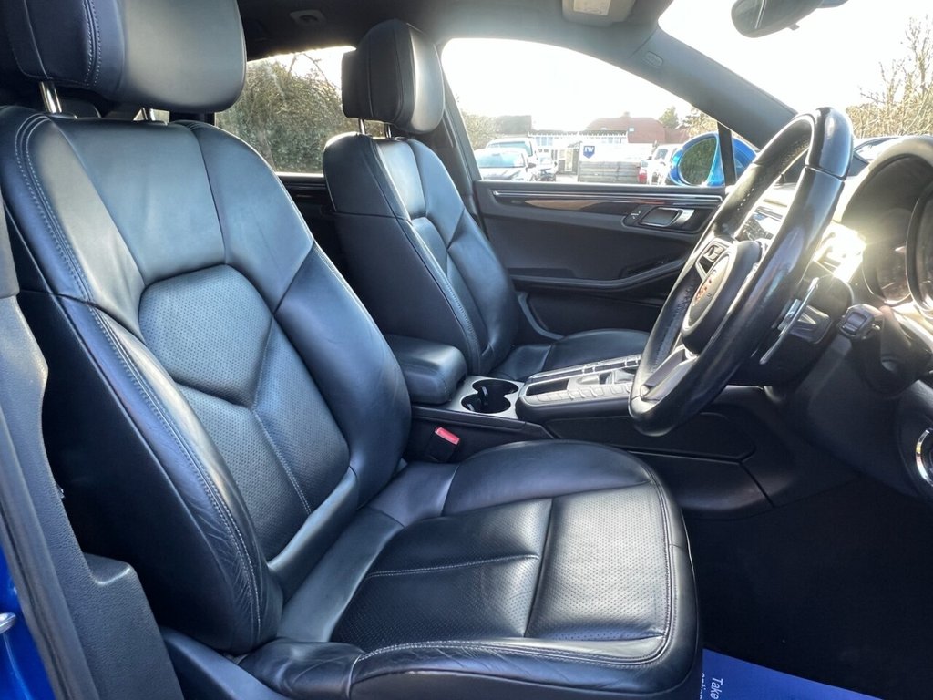 Used Porsche Macan 2015 for sale - 77027026: Photo 38