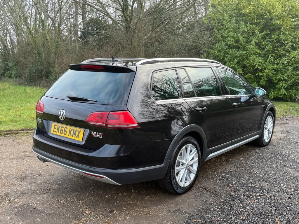 Used Volkswagen Golf 2016 for sale - 77250411: Photo 10