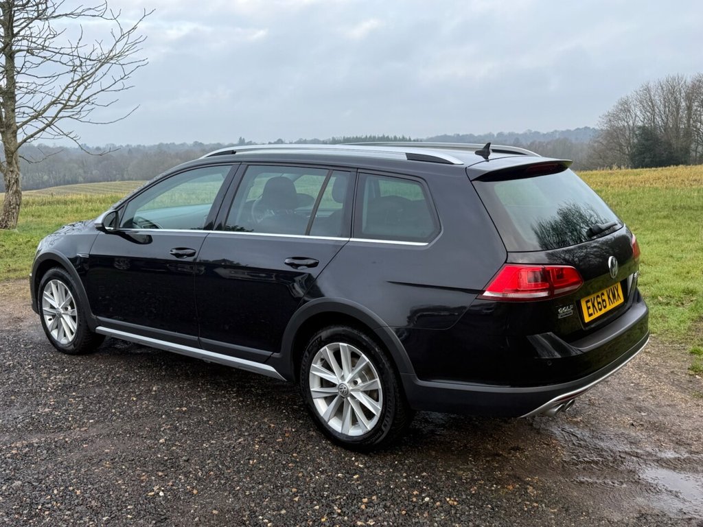 Used Volkswagen Golf 2016 for sale - 77250411: Photo 22