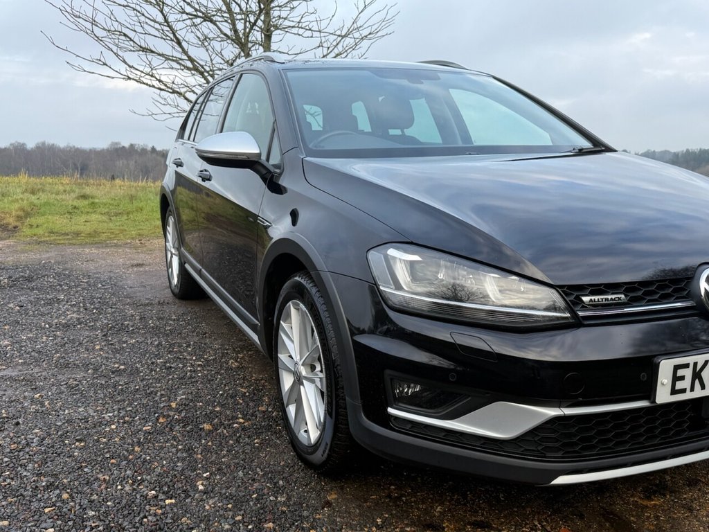 Used Volkswagen Golf 2016 for sale - 77250411: Photo 28