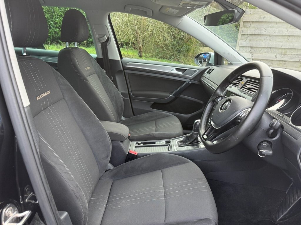 Used Volkswagen Golf 2016 for sale - 77250411: Photo 34