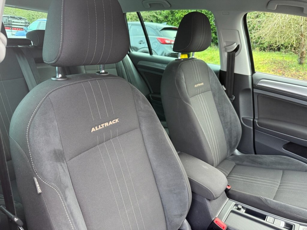 Used Volkswagen Golf 2016 for sale - 77250411: Photo 35