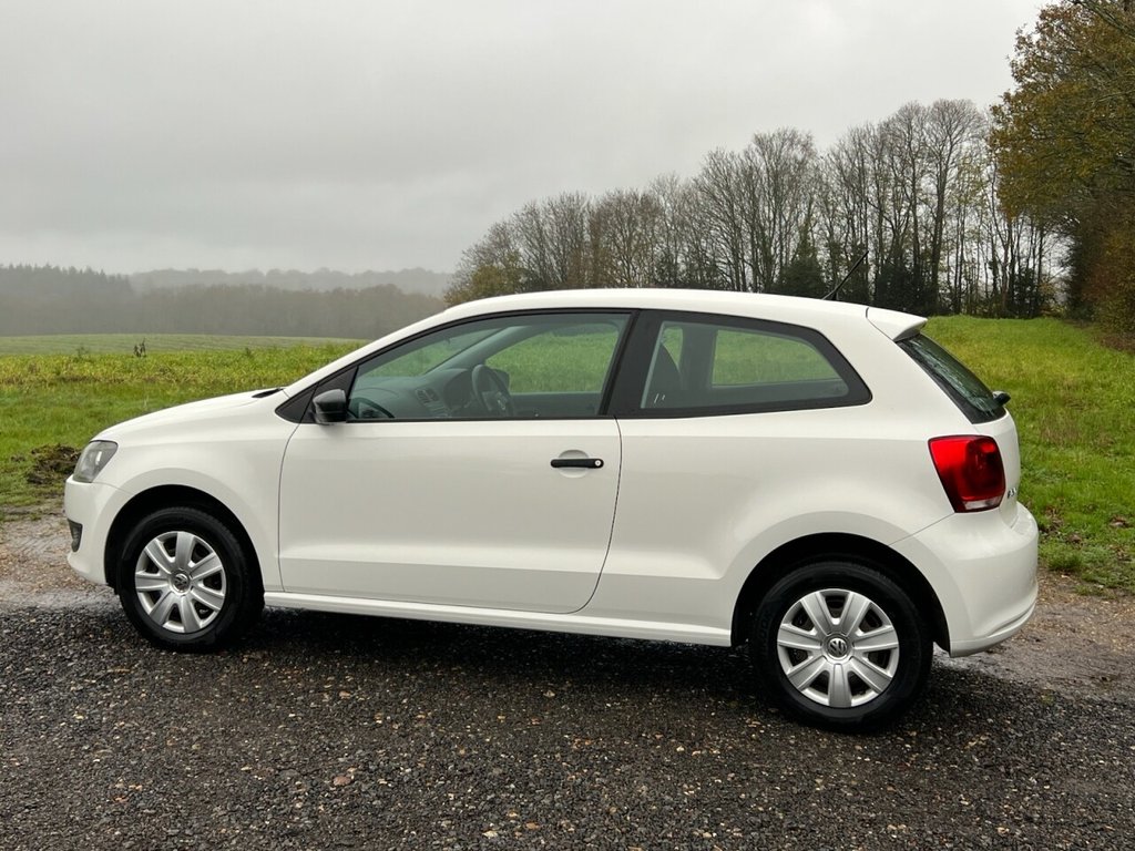 Used Volkswagen Polo 2011 for sale - 76791607: Photo 17