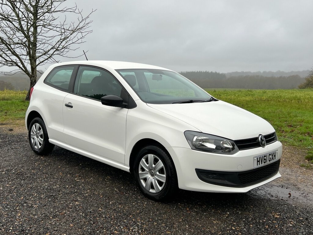 Used Volkswagen Polo 2011 for sale - 76791607: Photo 2