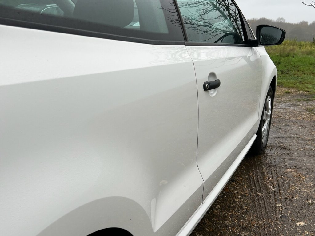 Used Volkswagen Polo 2011 for sale - 76791607: Photo 32