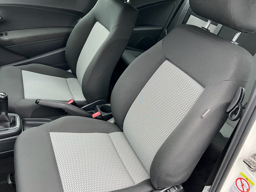 Used Volkswagen Polo 2011 for sale - 76791607: Photo 44