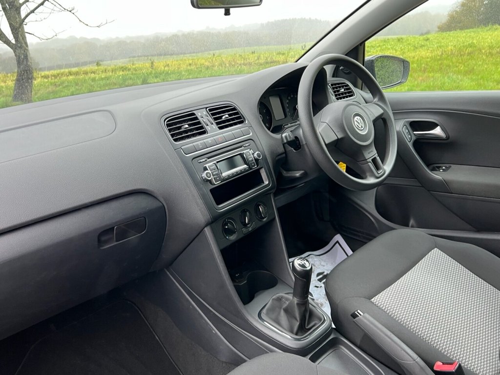 Used Volkswagen Polo 2011 for sale - 76791607: Photo 45