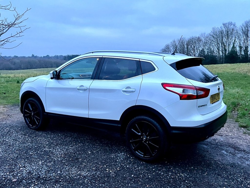 Used Nissan Qashqai 2014 for sale - 77048686: Photo 15